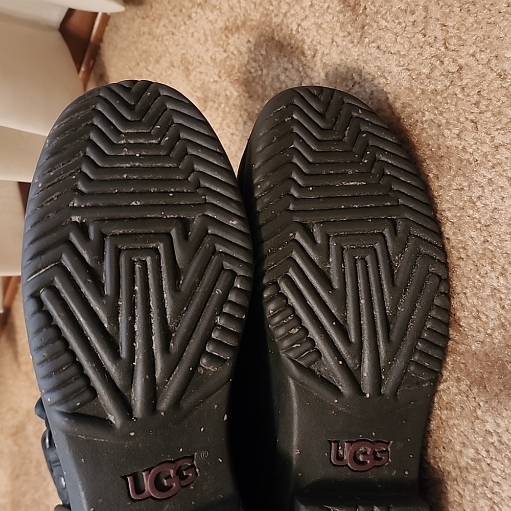 UGG Cecile Waterproof Boots - Picture 6 of 12